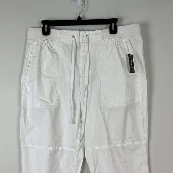 Lord & Taylor White roll up pants size Large - Picture 2 of 8
